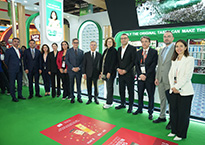 Ziyaretçilerin yoğun ilgi gösterdiği Gulfood Fuarı Pınar Standında Türkiye Cumhuriyeti Dubai Başkonsolosu Onur Şaylan, Birleşik Arap Emirlikleri Büyükelçisi Lütfullah Göktaş, Yaşar Holding Yönetim Kurulu Başkan Vekili İdil Yiğitbaşı, HDF FZCO& Hadaf Foods Yönetim Kurulu Üyesi Arda Cenk Tokbaş ve HDF FZCO, HADAF FOODS Genel Müdürü Mustafa Gül ve Yaşar Holding çalışanları hatıra fotoğrafı çektirdi. 